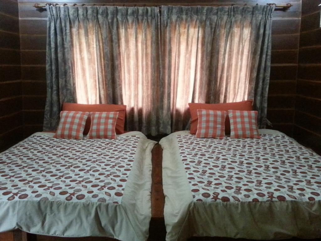 Rim Nam Kong Homestay Pak Chom Esterno foto