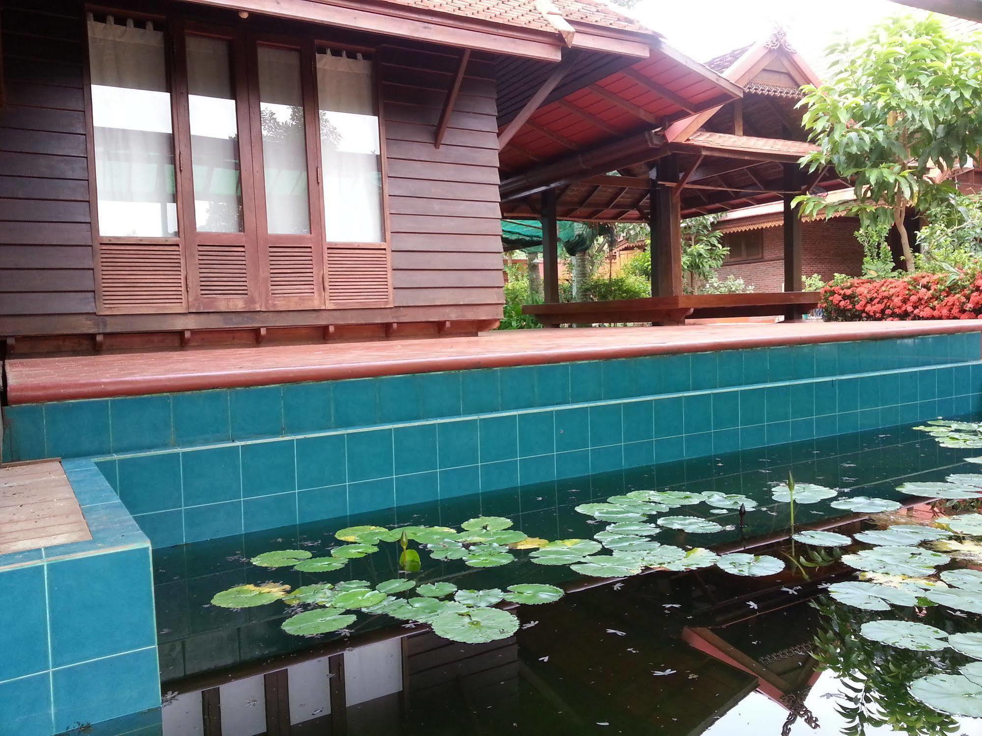 Rim Nam Kong Homestay Pak Chom Esterno foto