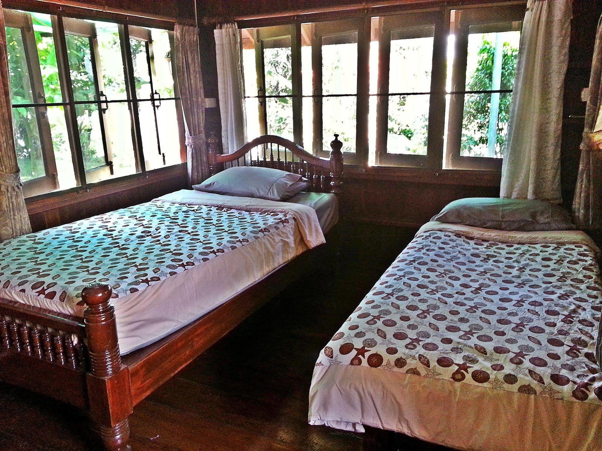 Rim Nam Kong Homestay Pak Chom Esterno foto