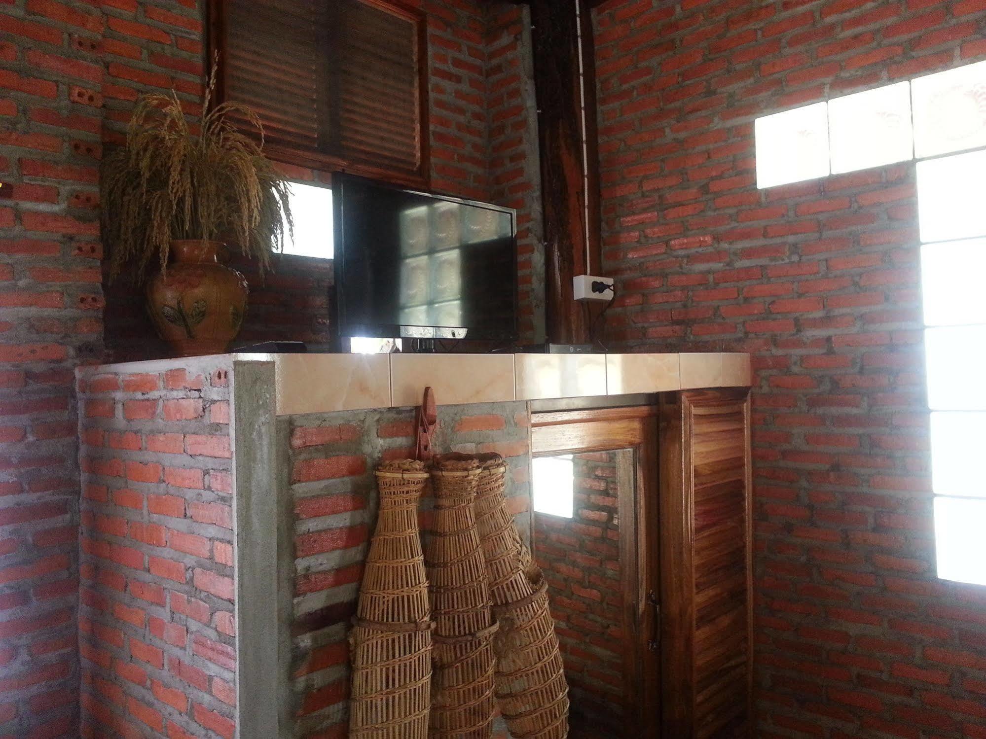Rim Nam Kong Homestay Pak Chom Esterno foto