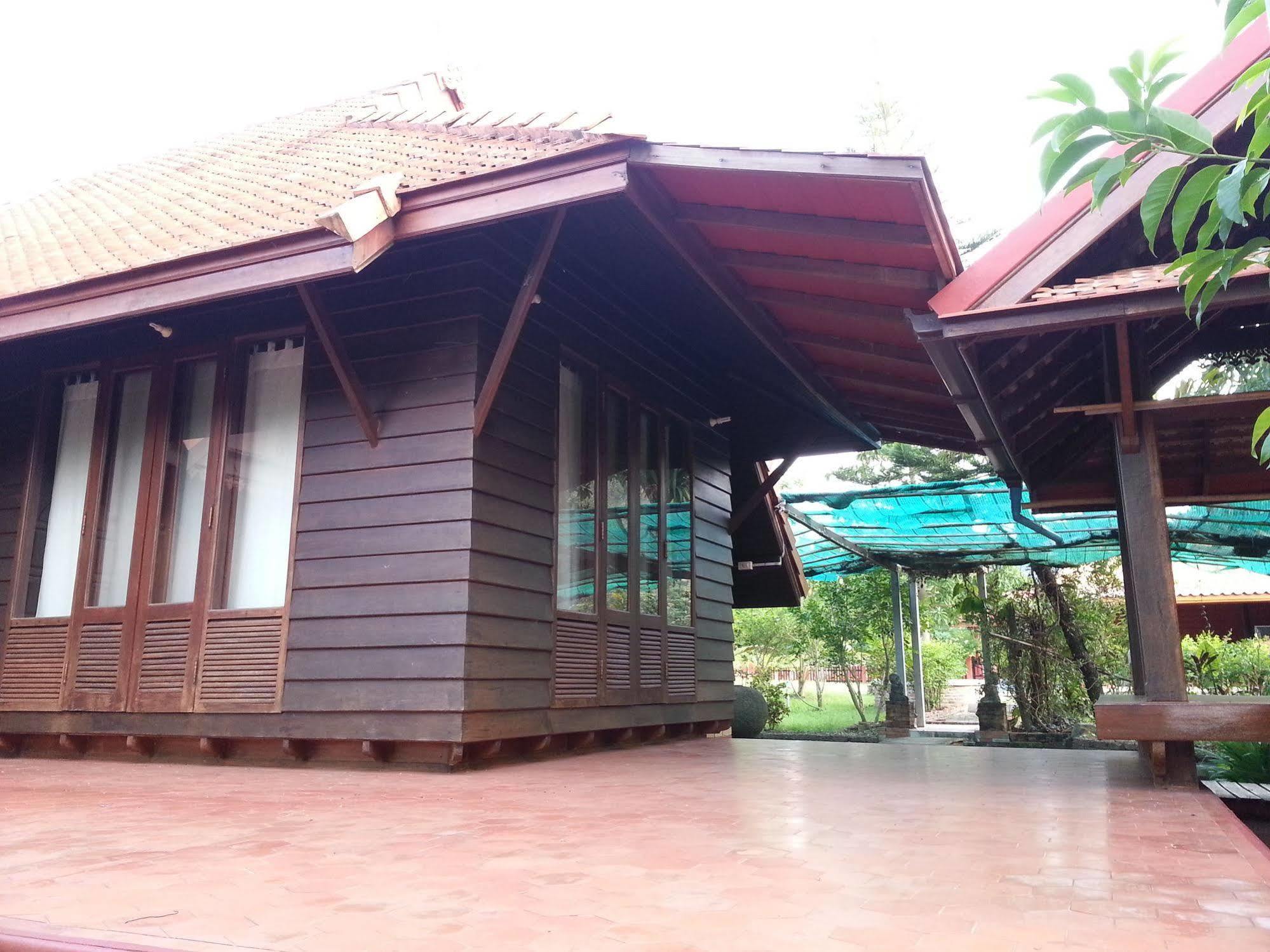 Rim Nam Kong Homestay Pak Chom Esterno foto