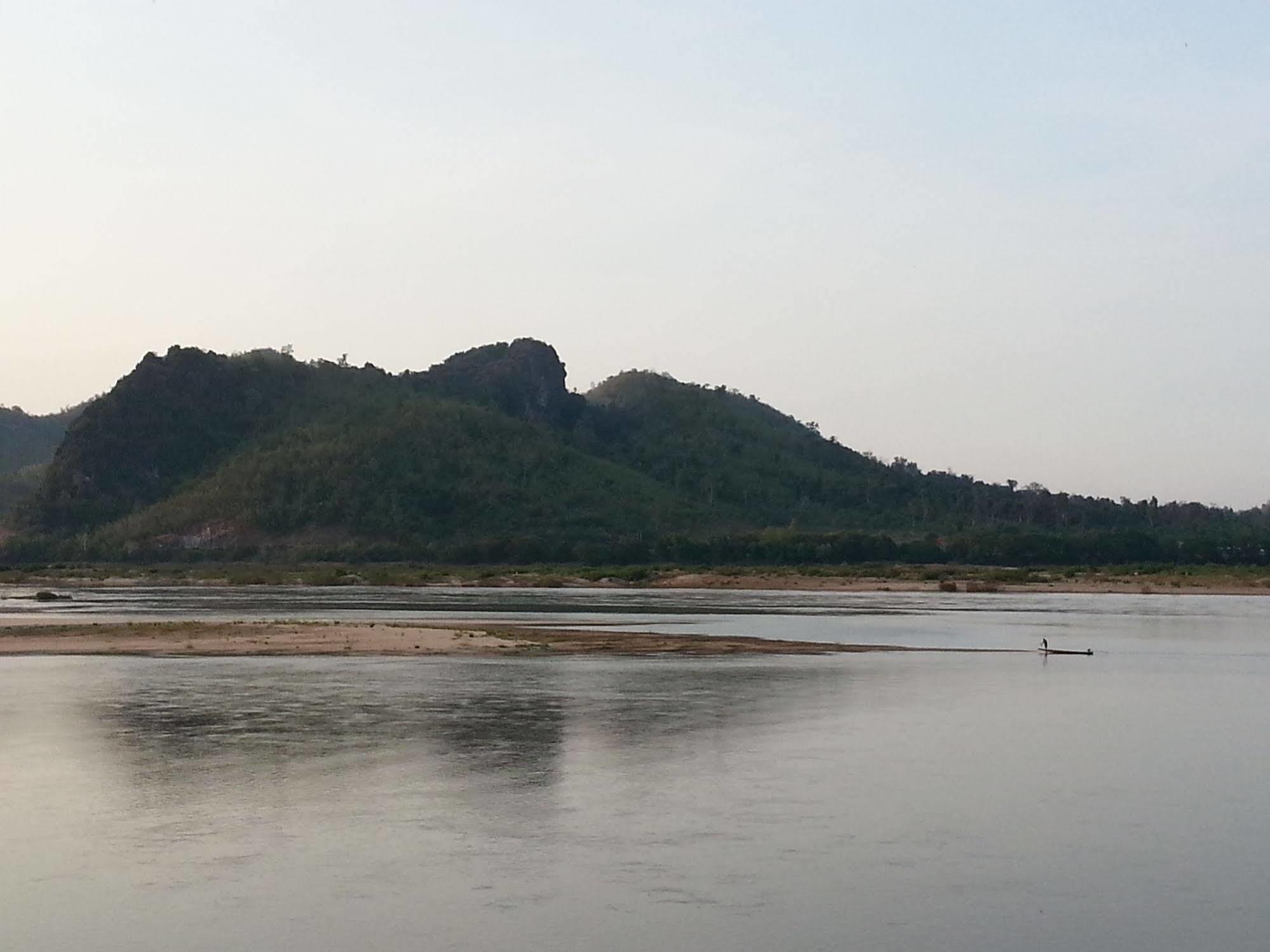 Rim Nam Kong Homestay Pak Chom Esterno foto
