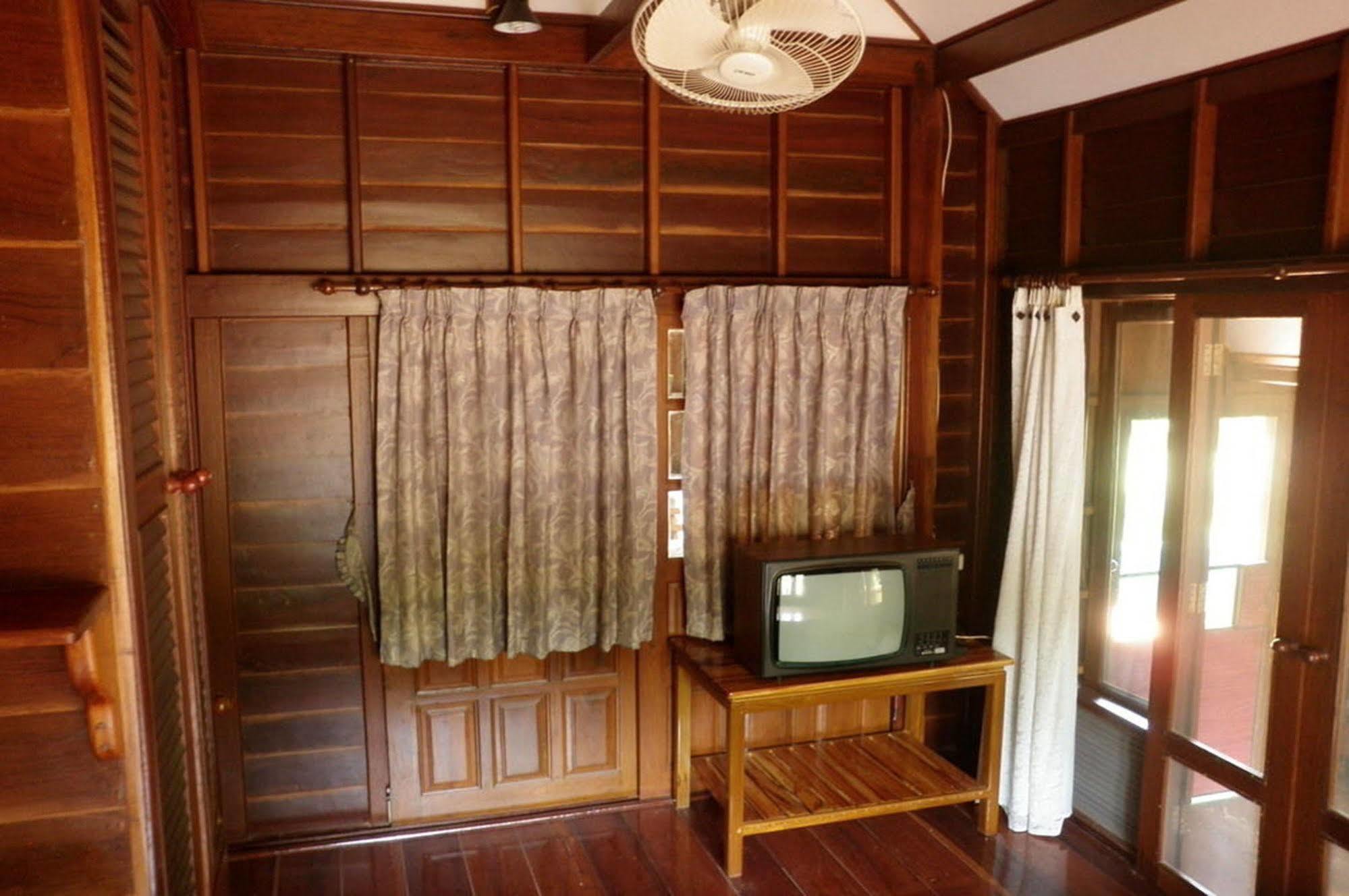 Rim Nam Kong Homestay Pak Chom Esterno foto