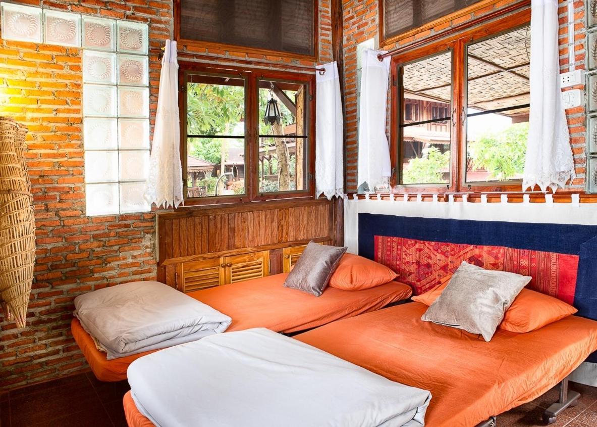 Rim Nam Kong Homestay Pak Chom Esterno foto