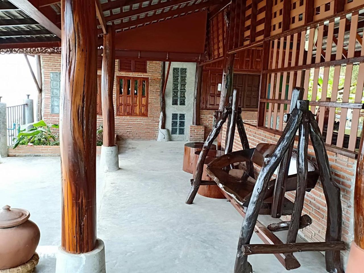 Rim Nam Kong Homestay Pak Chom Esterno foto